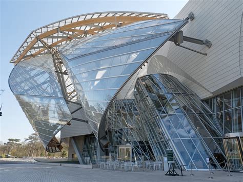 fondation louis vuitton gehry